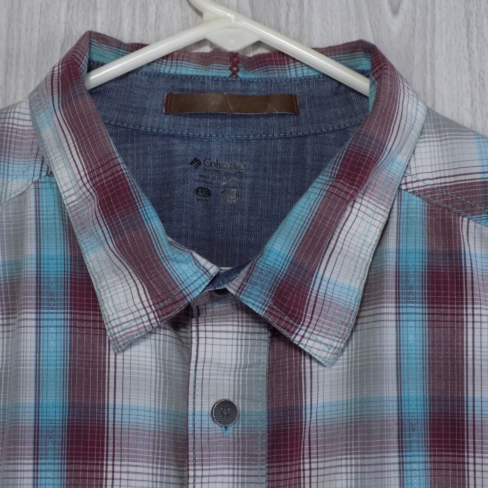 Columbia Mens XXL Short Sleeve Plaid Button Up Shirt Blue Maroon AM7707 Stretch